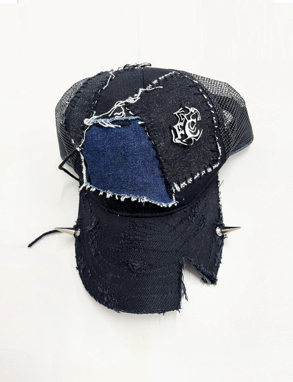 PATCHED SPIKE TRUCKER CAP_BLACK